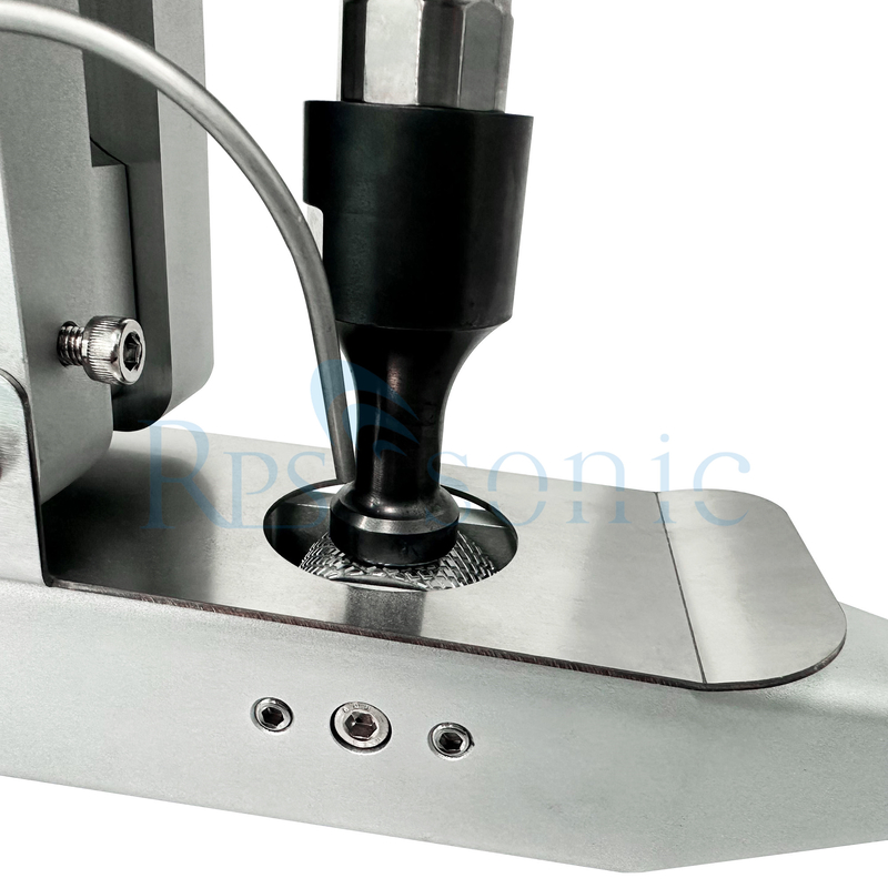 Nouveau design Ultrasonique PP tissé machine de soudage et de coupe de sac jumbo avec une corne de 20 mm